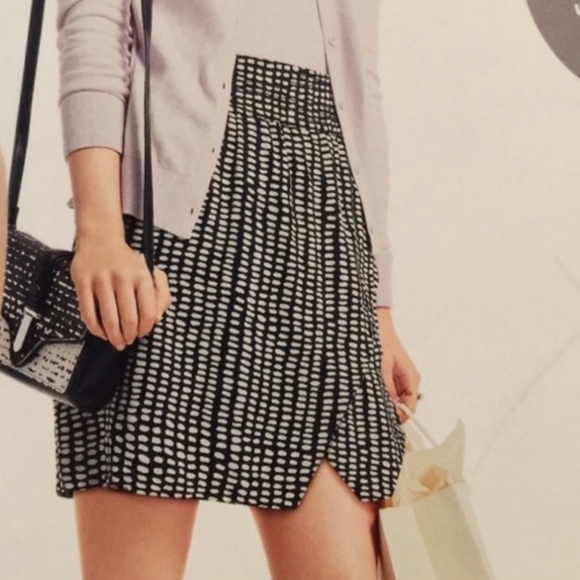 CAbi Reversible Faux Wrap Skirt Size Small - Picture 2 of 7